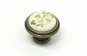 Ручка-кнопка Giusti, античная бронза, крем. фарфор, золотые цветы